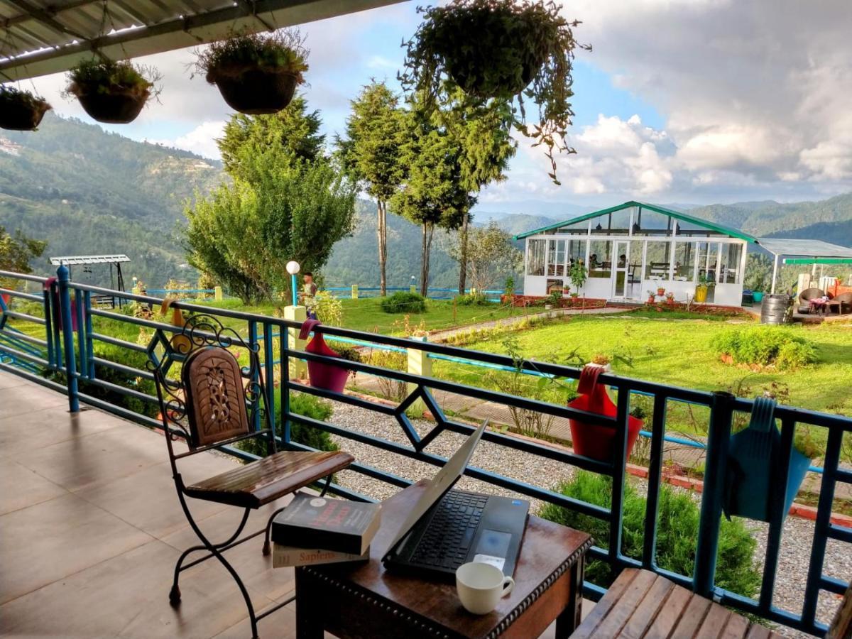 Chirping Orchard, Mukteshwar Bed and Breakfast Exterior foto