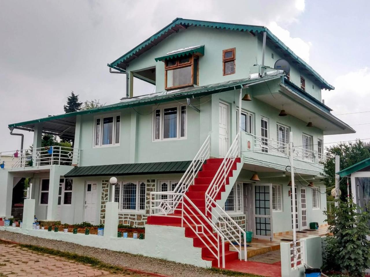 Chirping Orchard, Mukteshwar Bed and Breakfast Exterior foto